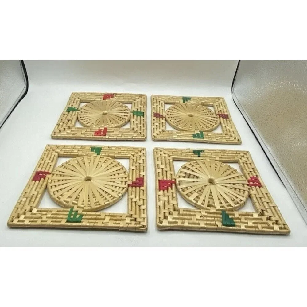 Vintage Hot Pad Trivets Set Of 4 Woven Wicker Straw Rattan Raffia Square 7” X 7”